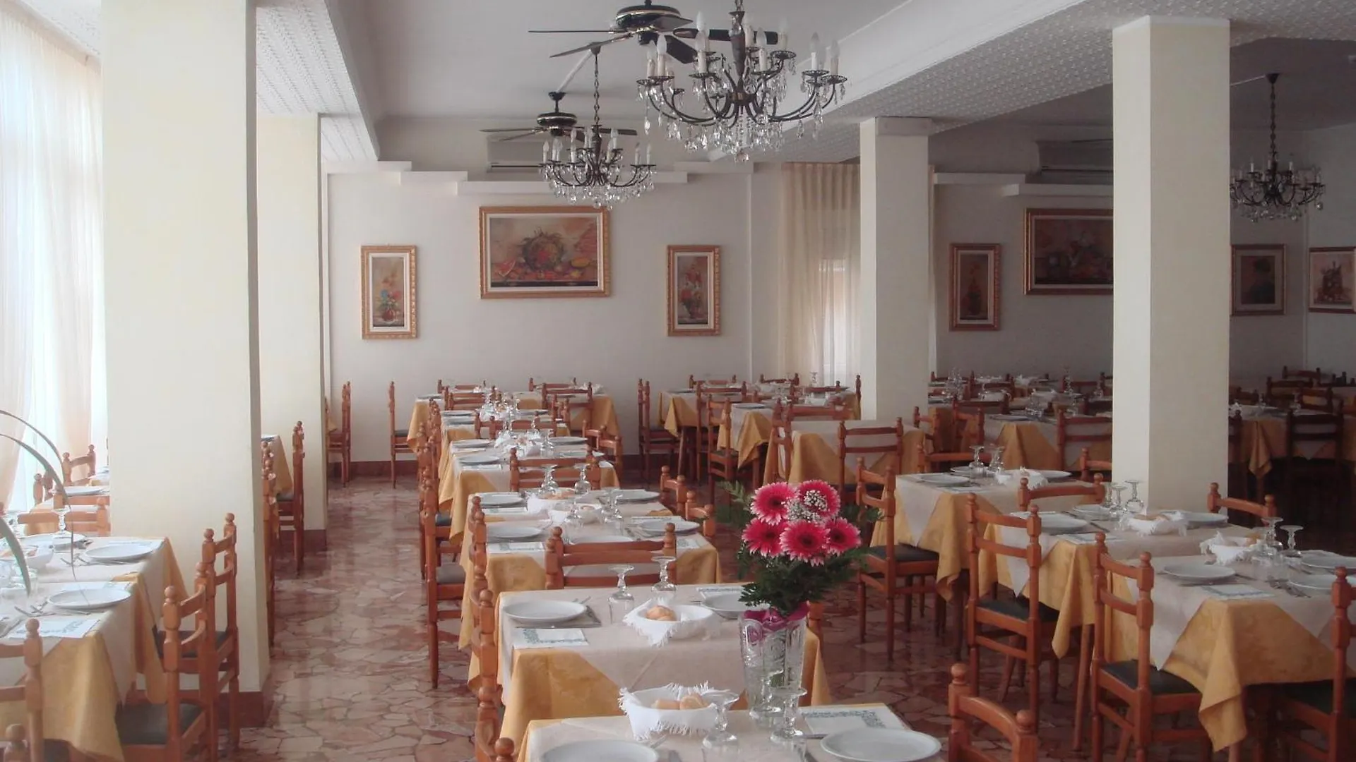 Hotel Arcade Rimini